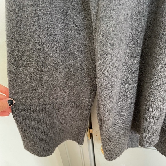 Ann Taylor LOFT sweater - Picture 4 of 6